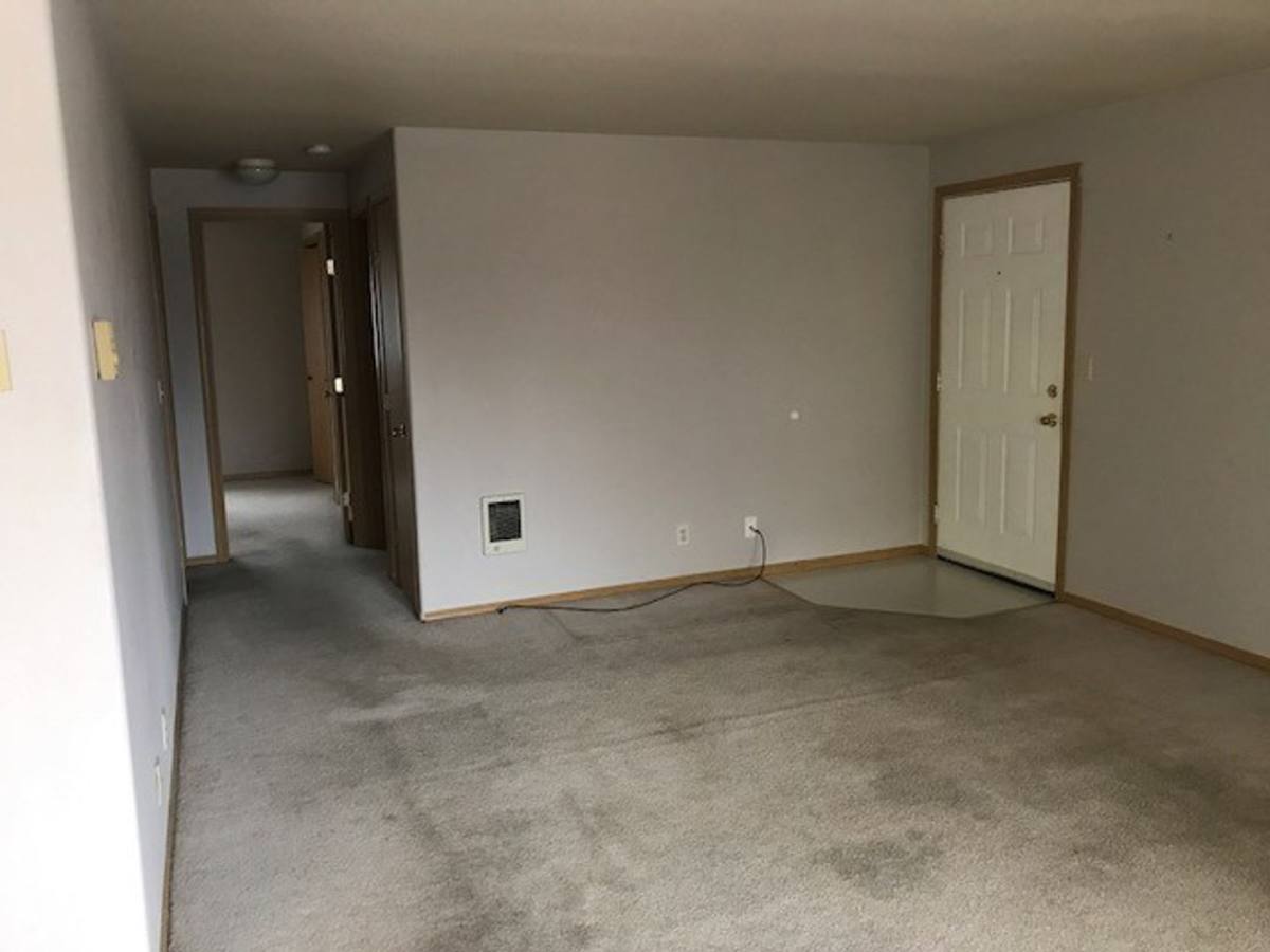 Apartment for rent at 421 NW 17th St, Redmond, OR 97756