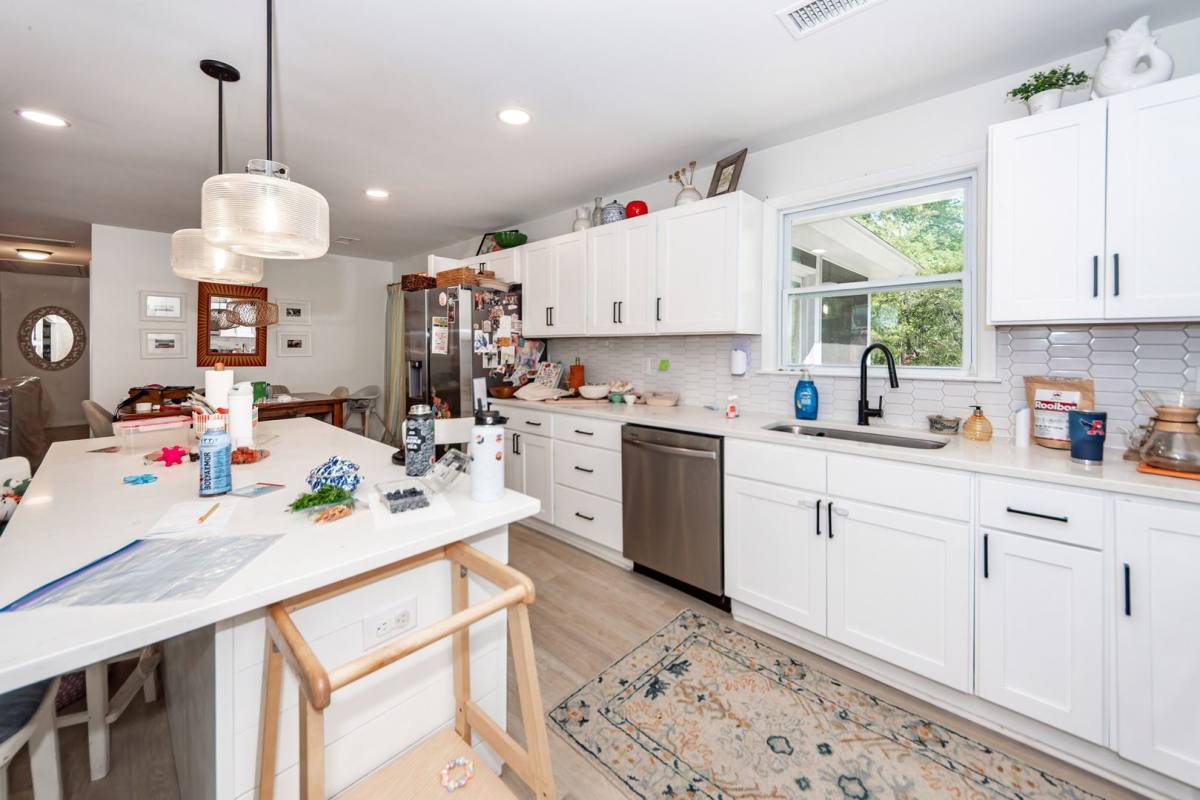House for rent at 2045 Lake Ave, Charleston, SC 29414