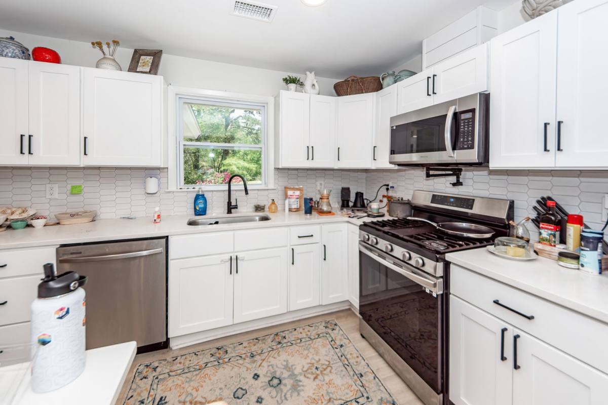 House for rent at 2045 Lake Ave, Charleston, SC 29414