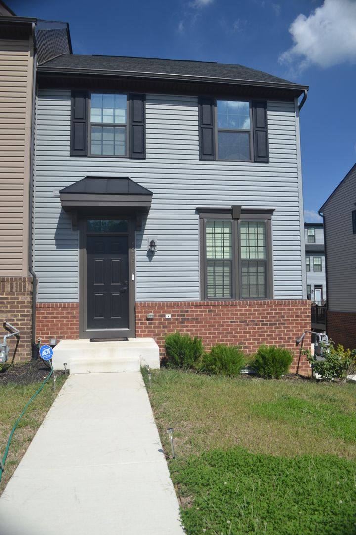 Townhouse for rent at 1015 Rampart Dr, Fredericksburg, VA 22401