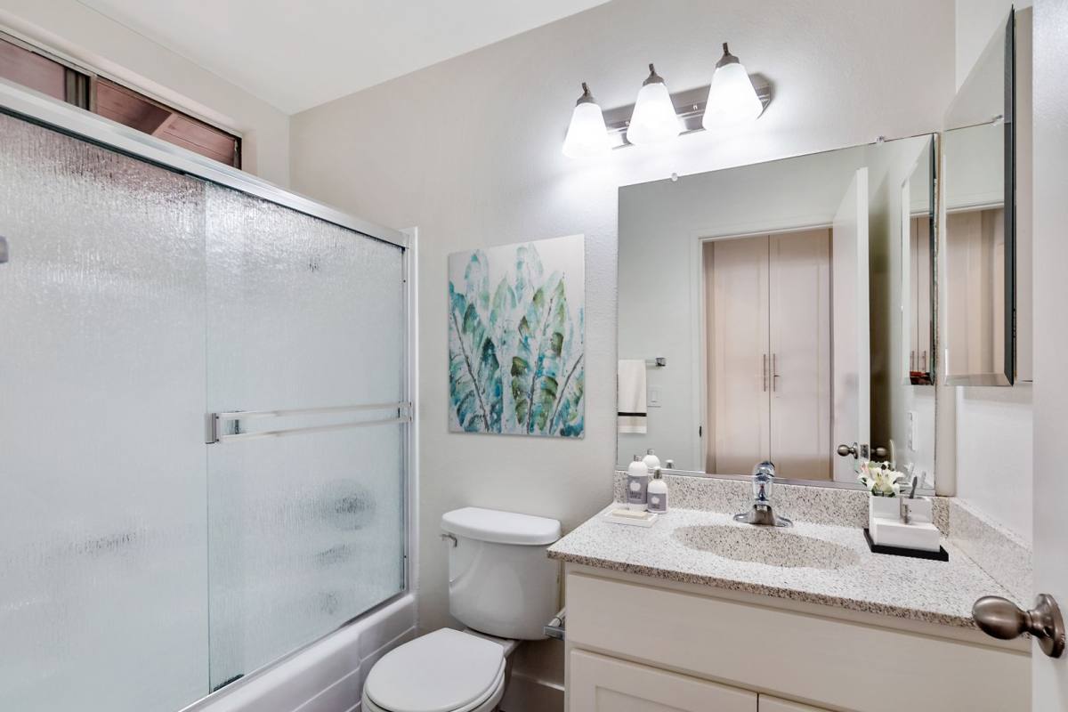 Apartment for rent at 8382 Whitaker St, Buena Park, CA 90621