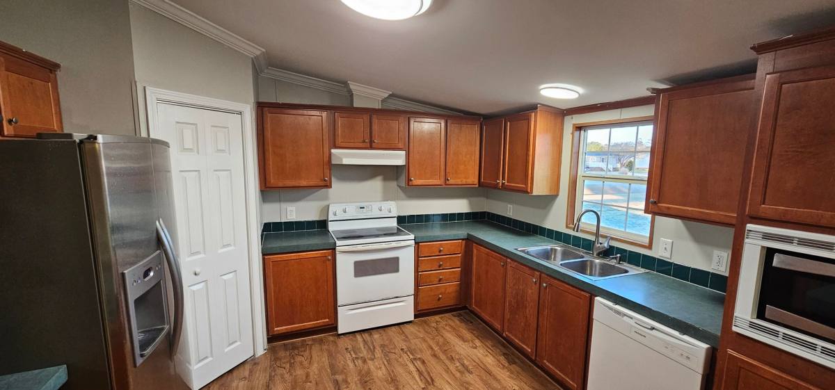 House for rent at 114 Pittman Rd, Hubert, NC 28539