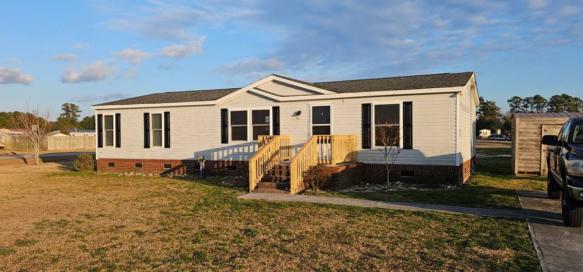House for rent at 114 Pittman Rd, Hubert, NC 28539