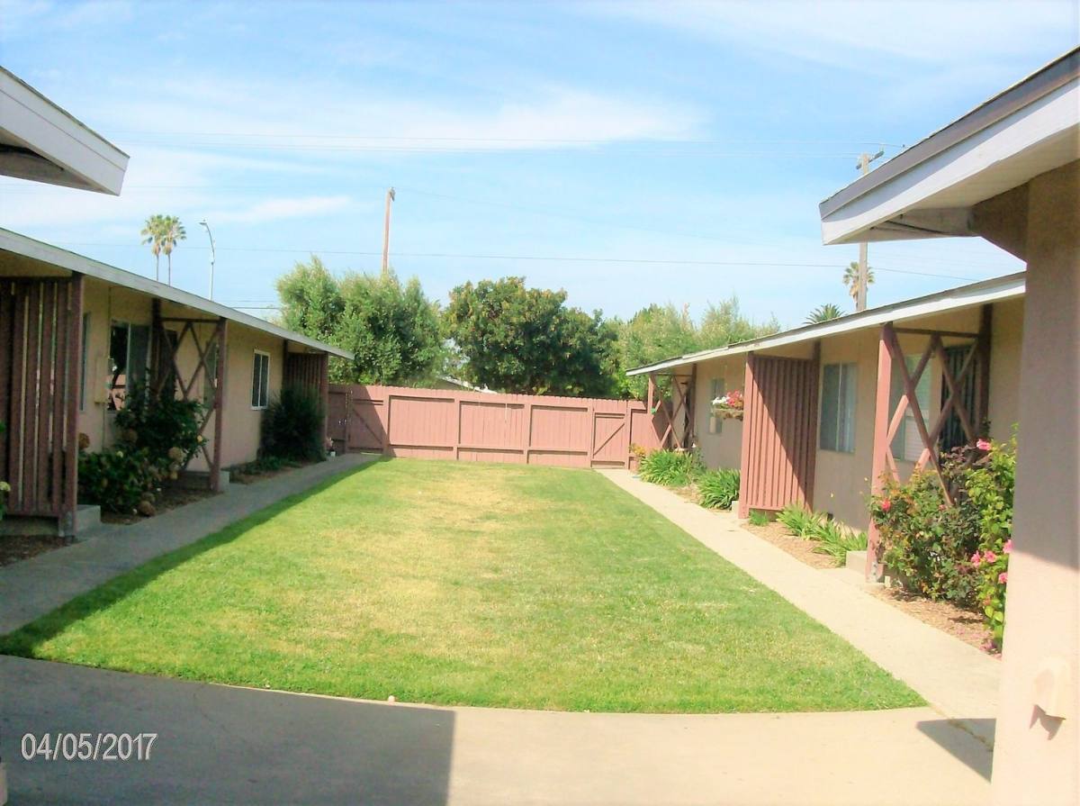 Apartment for rent at 704-708-712 N D St, Lompoc, CA 93436