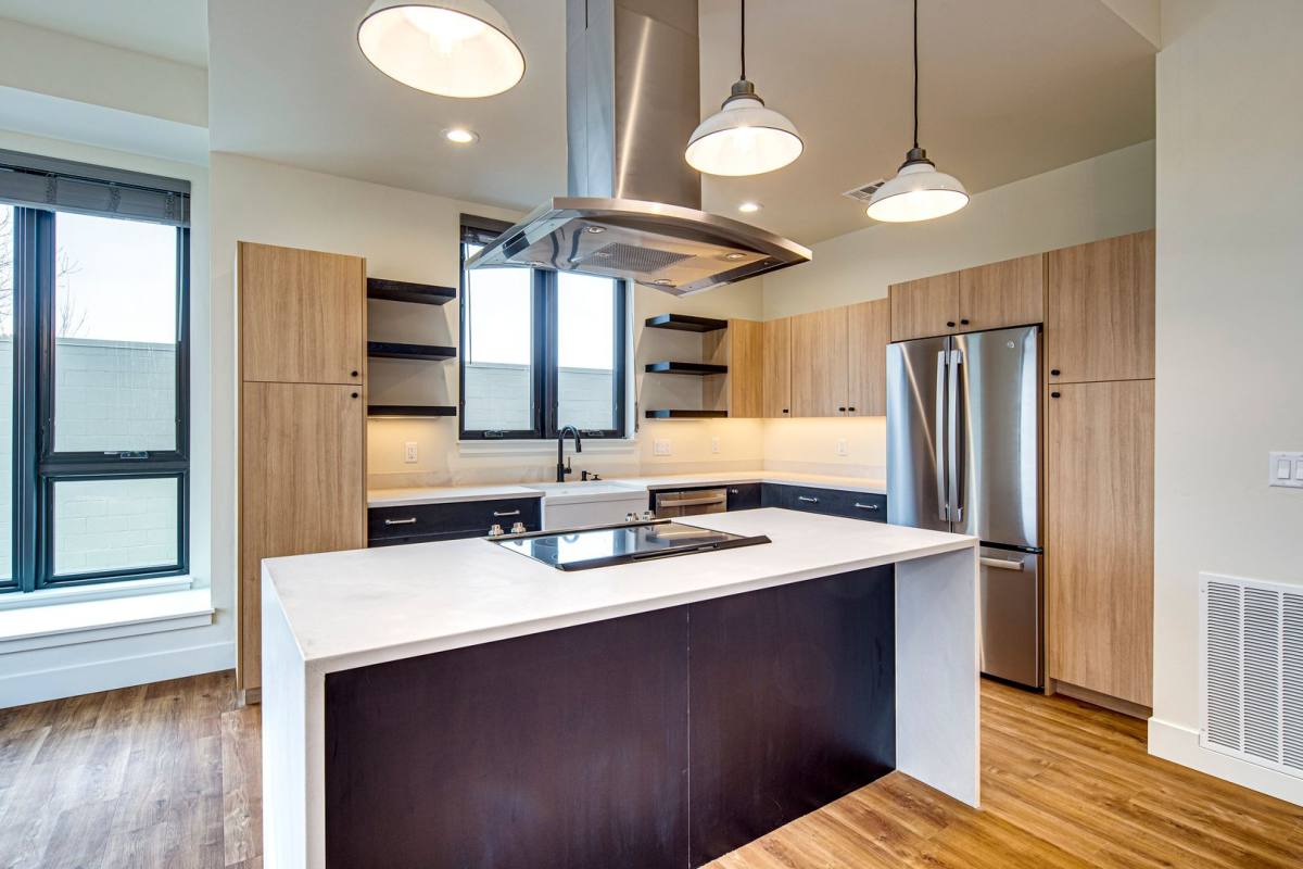 Apartment for rent at 404 SW 6th St, Redmond, OR 97756