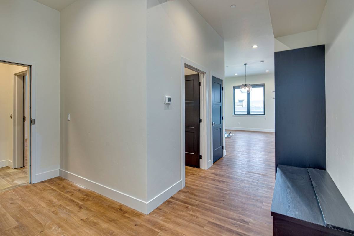 Apartment for rent at 404 SW 6th St, Redmond, OR 97756