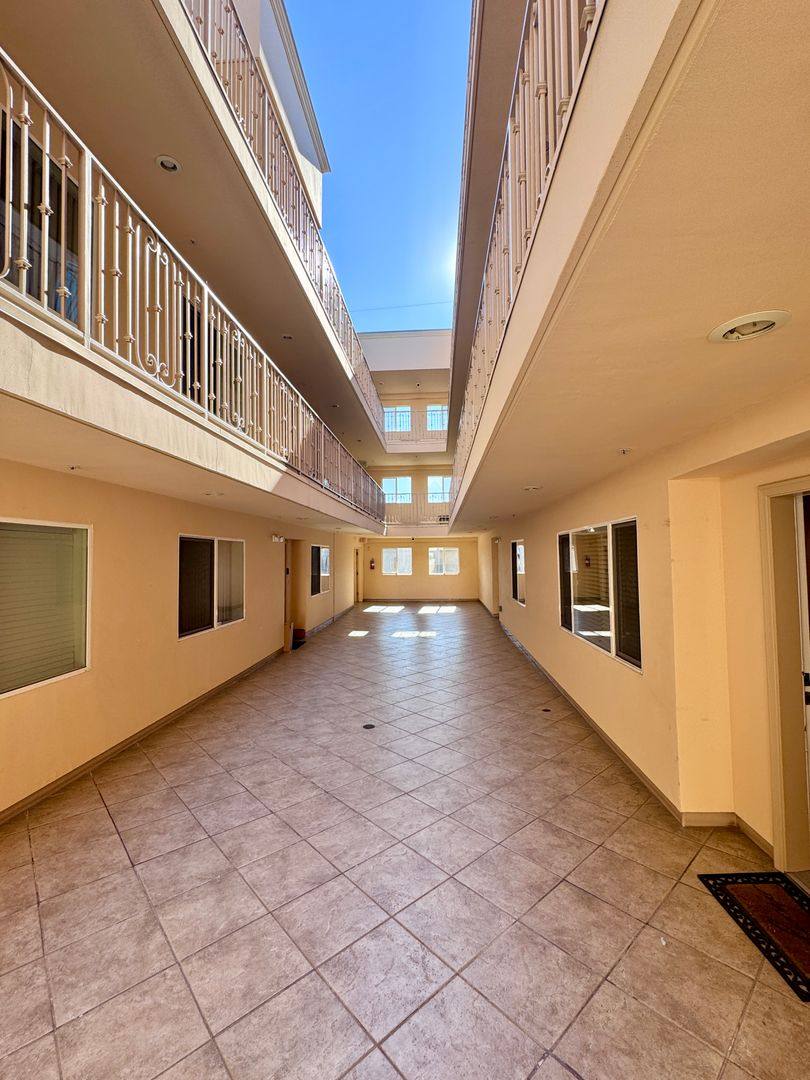 Condo for rent at 13525 Vanowen St, Van Nuys, CA 91405