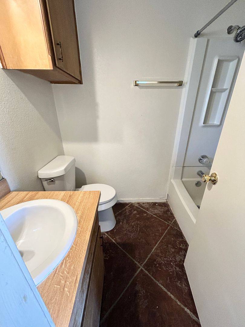 Apartment for rent at 4604 Erskine St, Lubbock, TX 79416