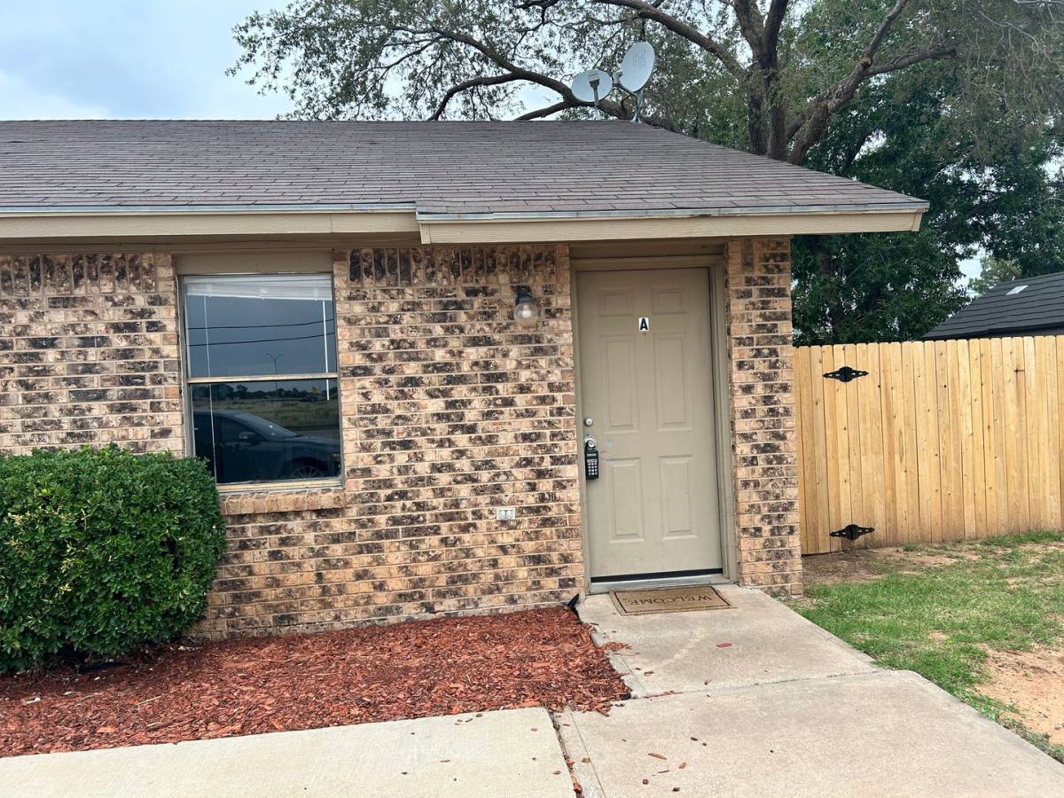 Apartment for rent at 4604 Erskine St, Lubbock, TX 79416