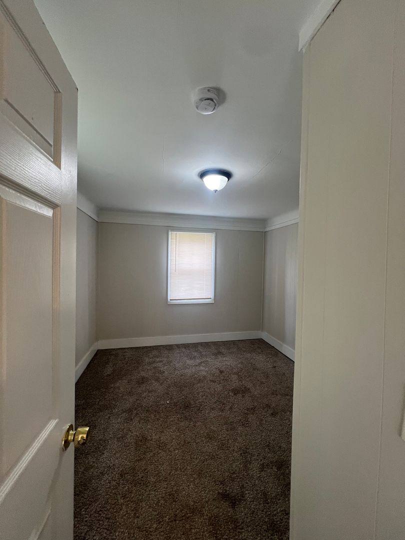 Apartment for rent at 8587 - 8615 Pontiac Lake Rd, White Lake, MI 48386