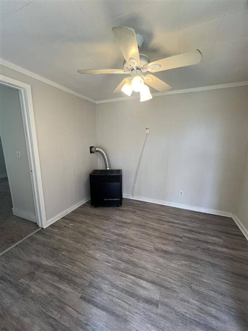 Apartment for rent at 8587 - 8615 Pontiac Lake Rd, White Lake, MI 48386
