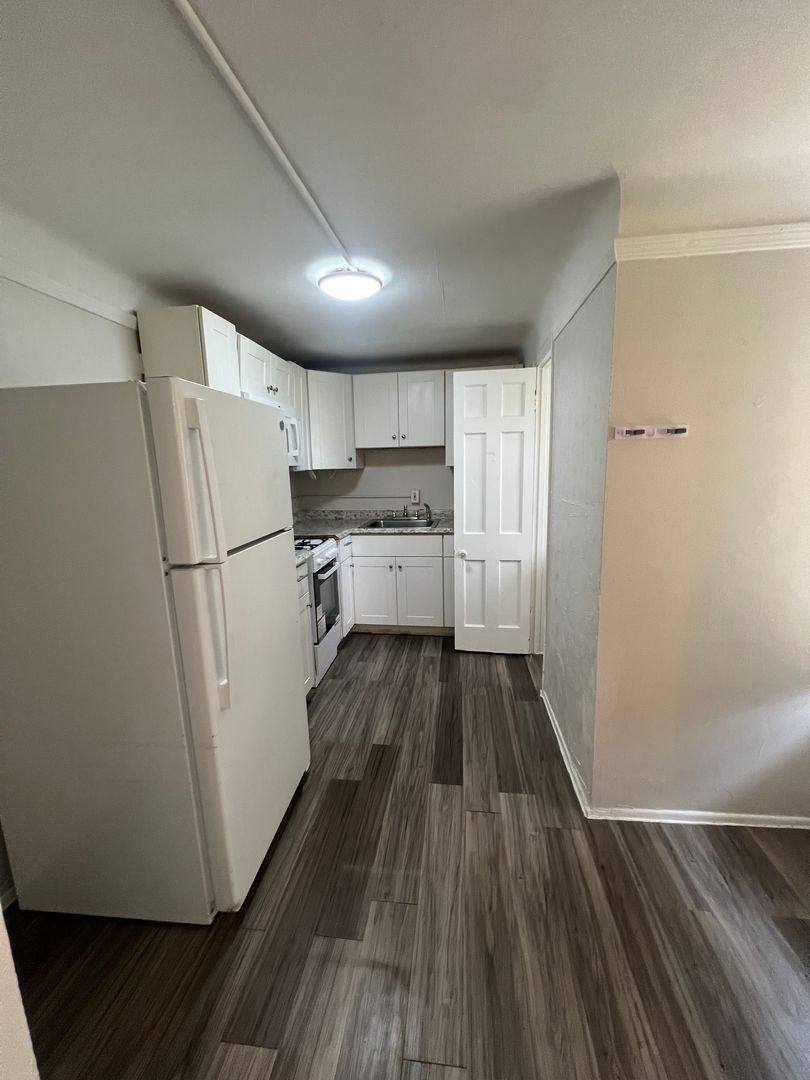 Apartment for rent at 8587 - 8615 Pontiac Lake Rd, White Lake, MI 48386