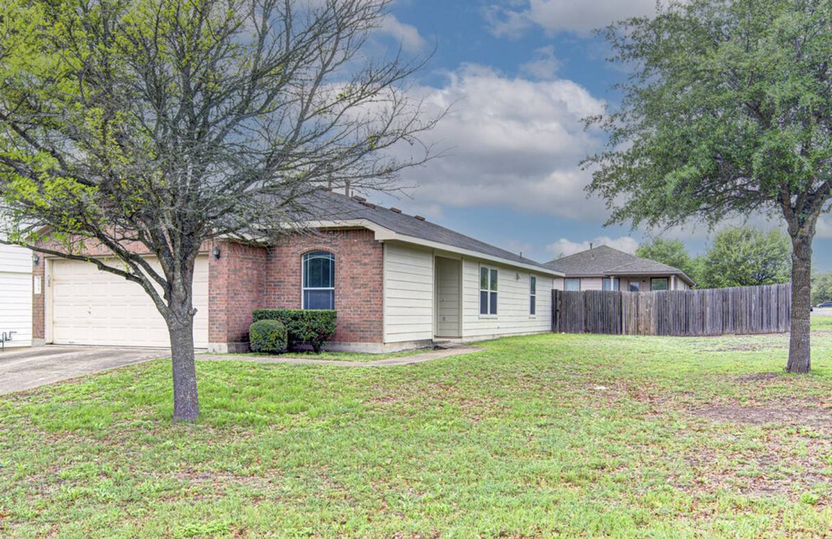 House for rent at 205 Mood Lake Dr, Kyle, TX 78640