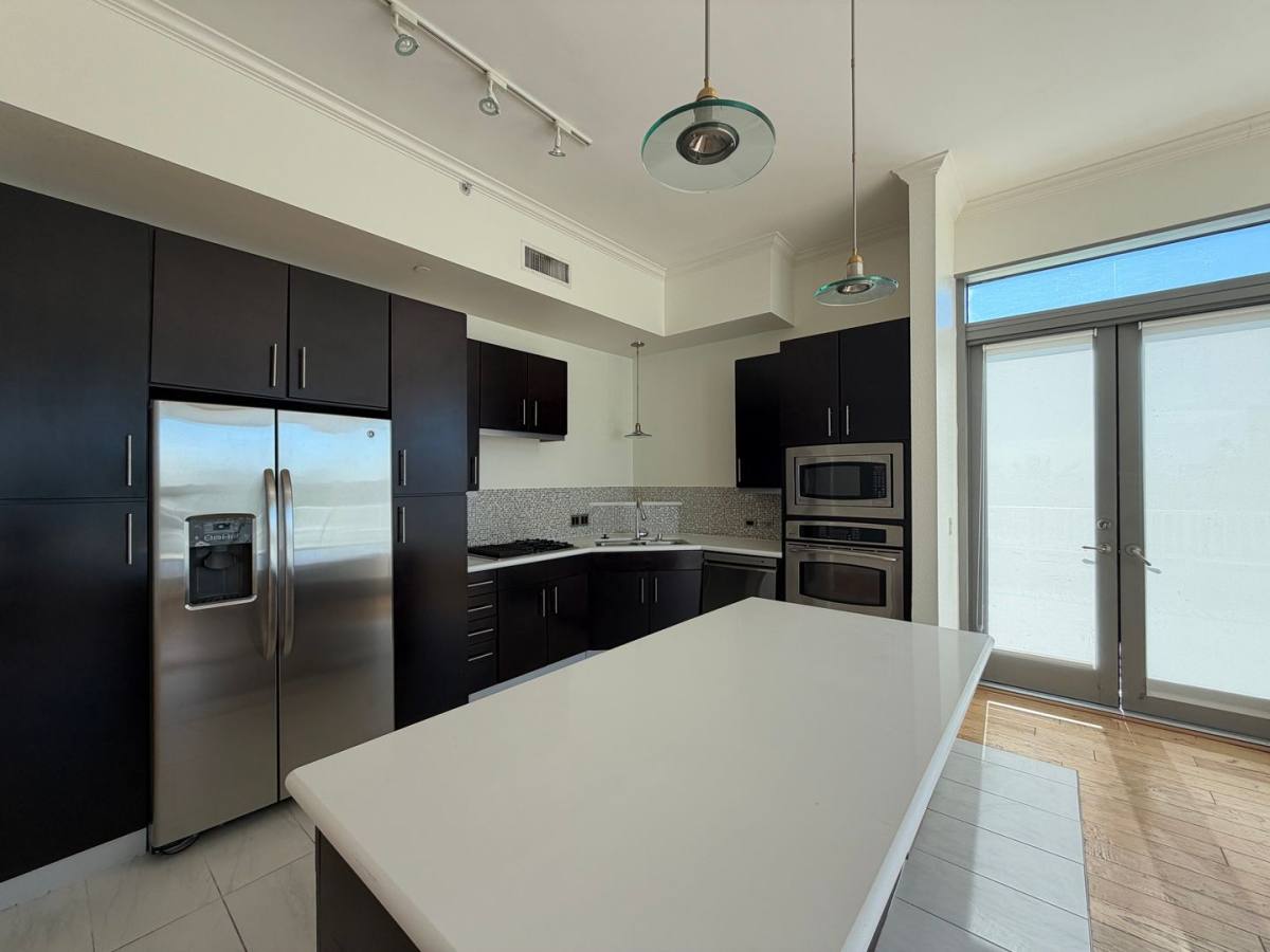 Condo for rent at 360 E Desert Inn Rd, Las Vegas, NV 89109