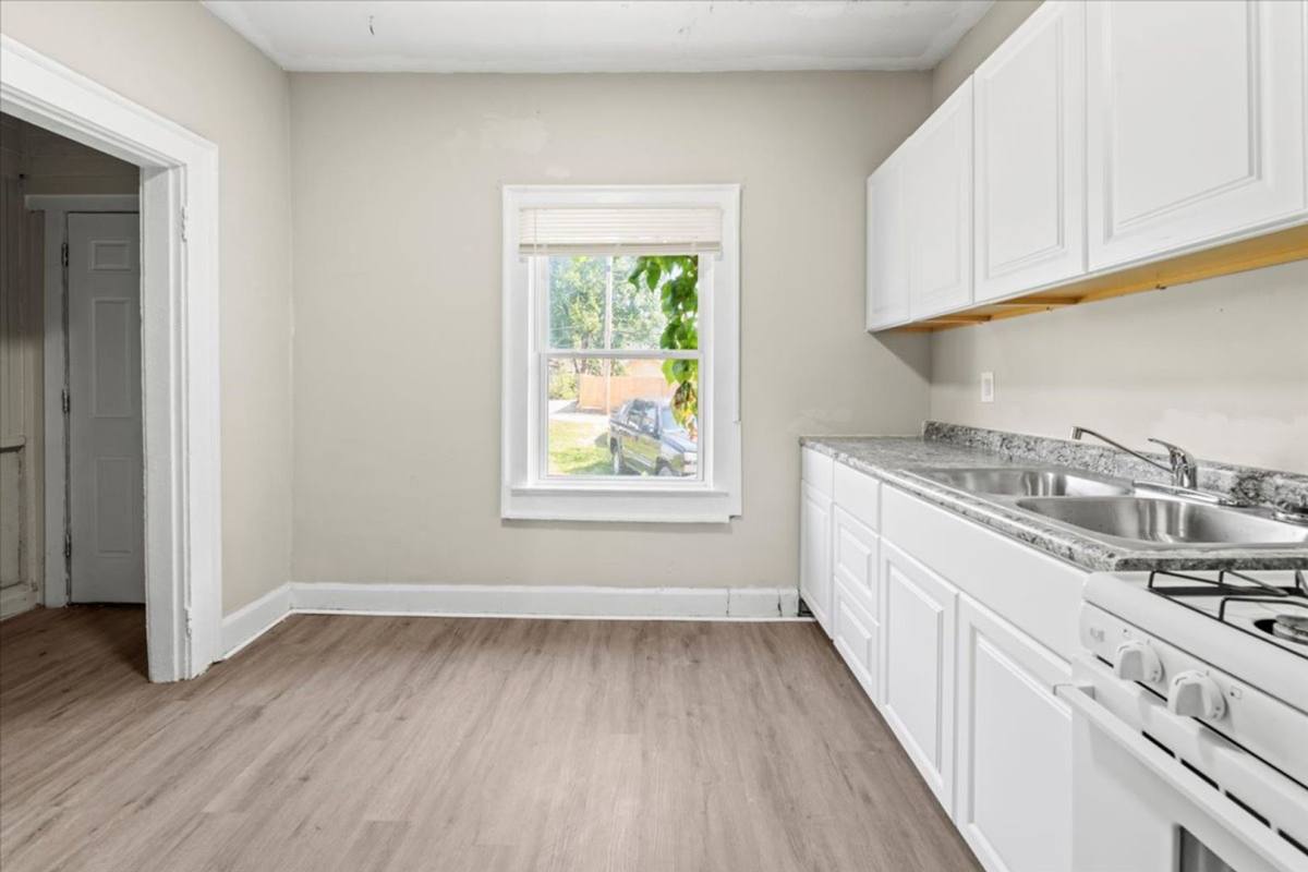 Townhouse for rent at 447 N Sherman, Indianapolis, IN 46201