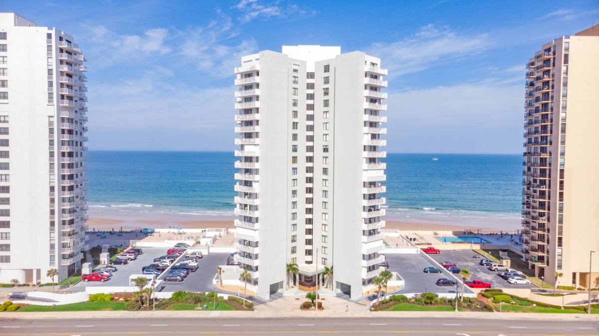 Condo for rent at 3047 S Atlantic Ave, Daytona Beach, FL 32118