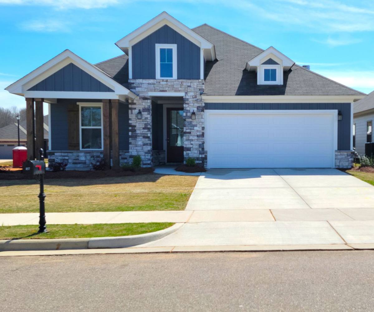 House for rent at 857 Hedgefield Way, Prattville, AL 36066