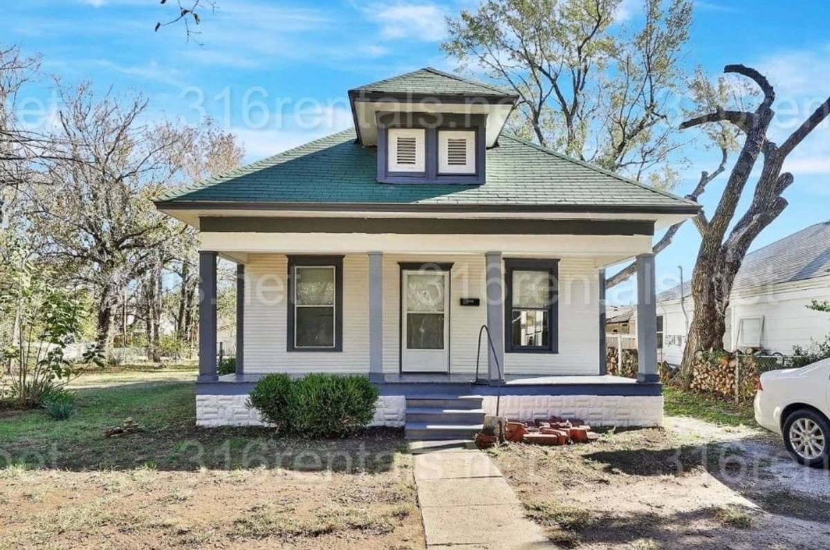 House for rent at 1146 S Ellis, Wichita, KS 67211
