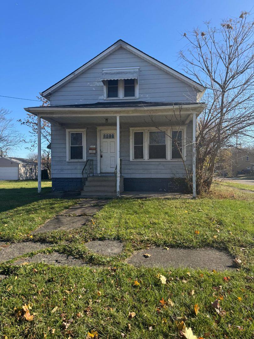 Apartment for rent at 3175 Caroline Ave, Lorain, OH 44055