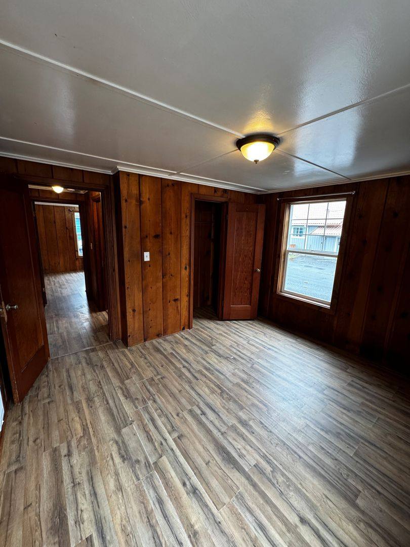 Apartment for rent at 1624 S Columbia St, Seaside, OR 97138