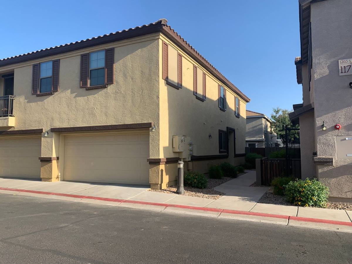 Townhouse for rent at 1265 S Aaron, Mesa, AZ 85209