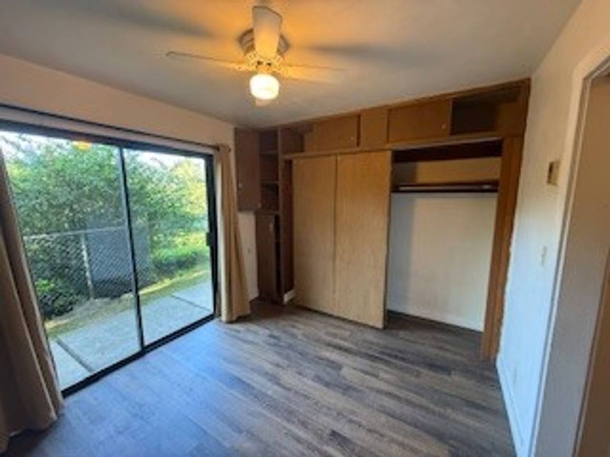 Apartment for rent at 1127 S 10th St, Coos Bay, OR 97420