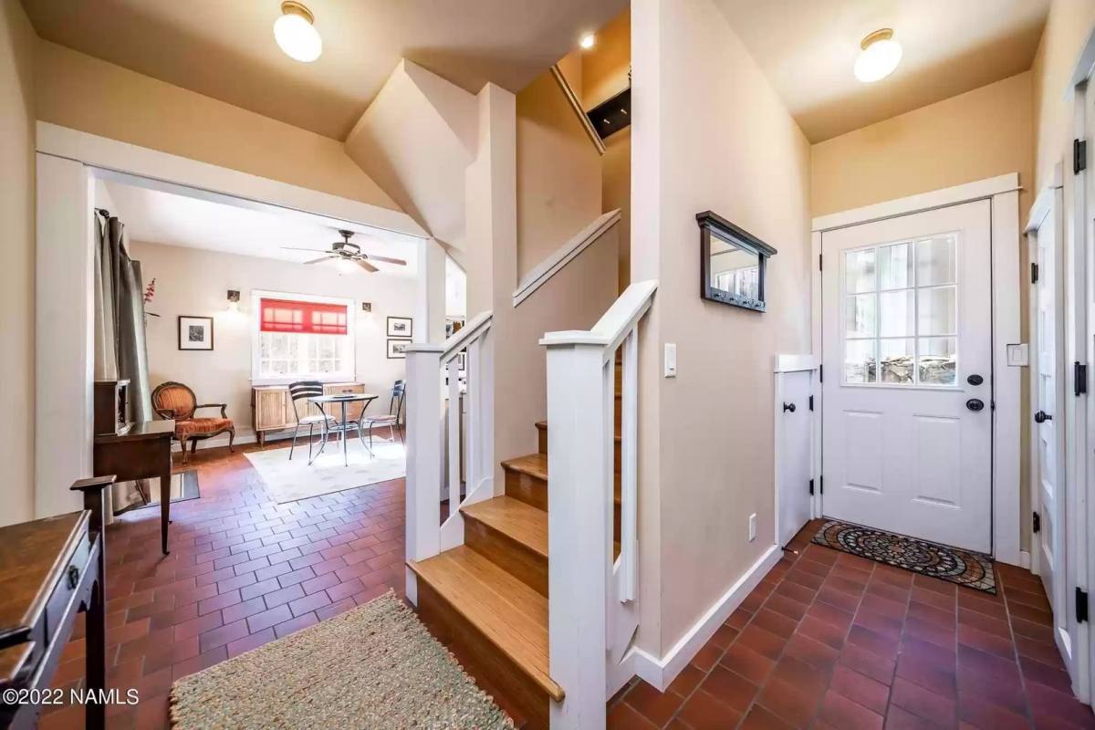 Apartment for rent at 907 W Summit Ave, Flagstaff, AZ 86001