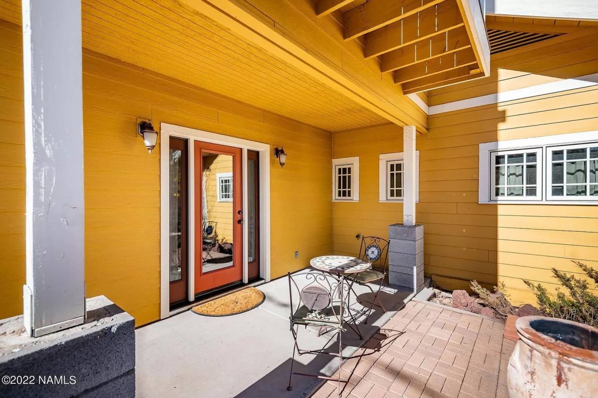 Apartment for rent at 907 W Summit Ave, Flagstaff, AZ 86001