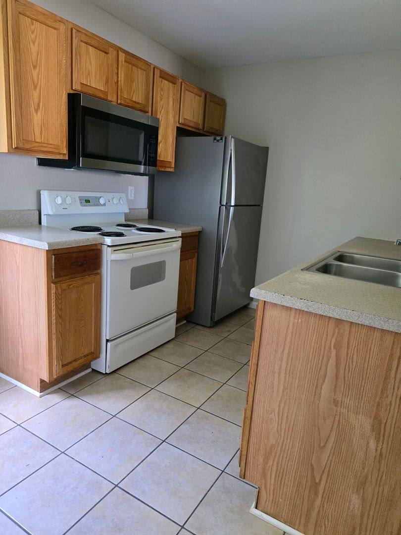 Apartment for rent at 1505 Greensboro Dr, Columbia, MO 65202