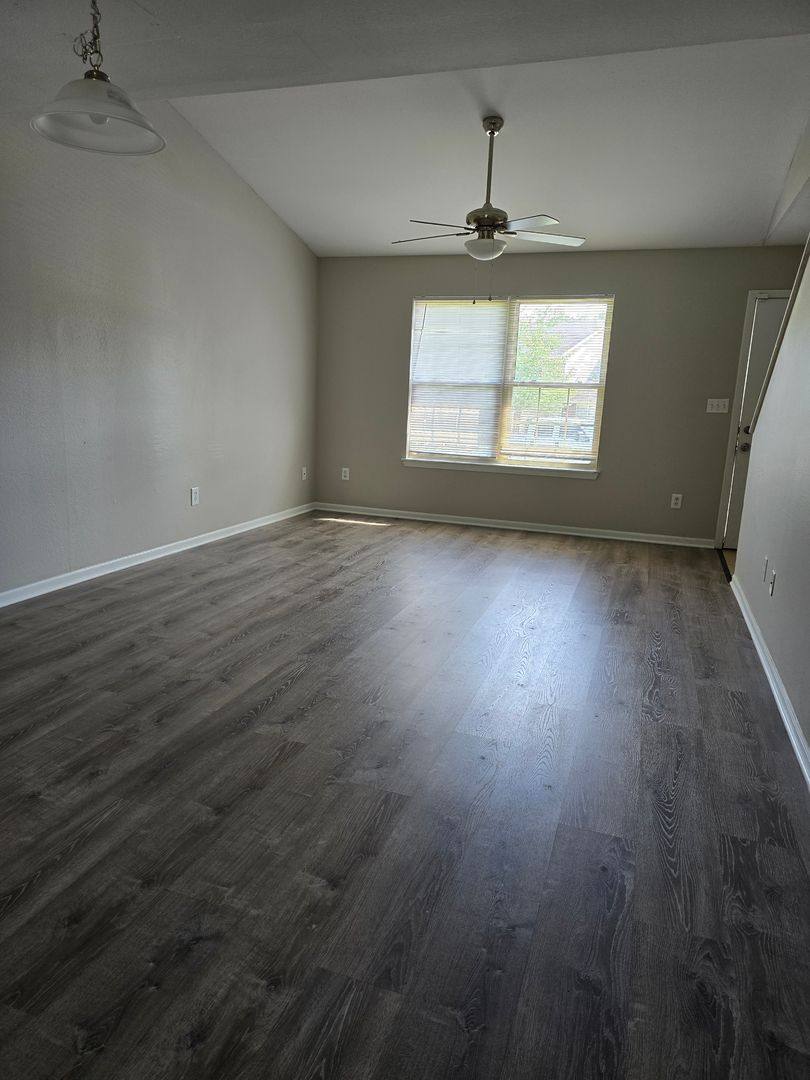 Apartment for rent at 1505 Greensboro Dr, Columbia, MO 65202