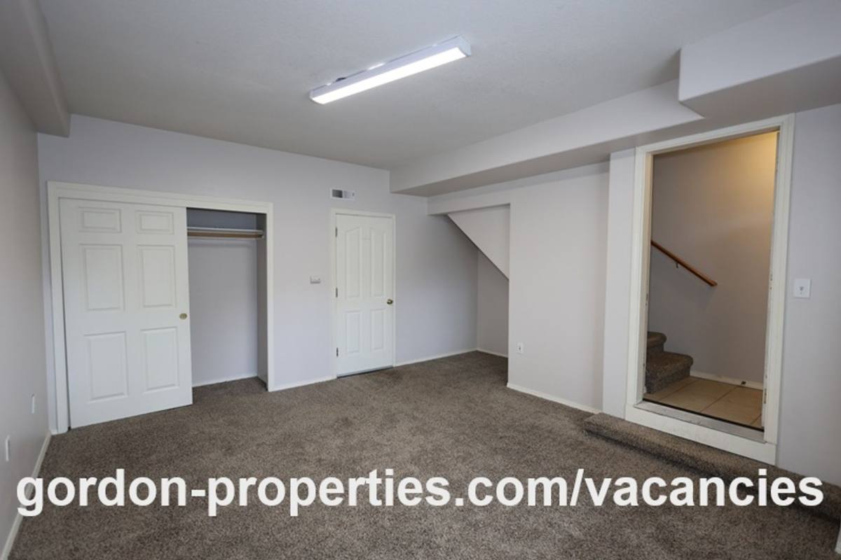 Townhouse for rent at 16913 NE Halsey St, Portland, OR 97230