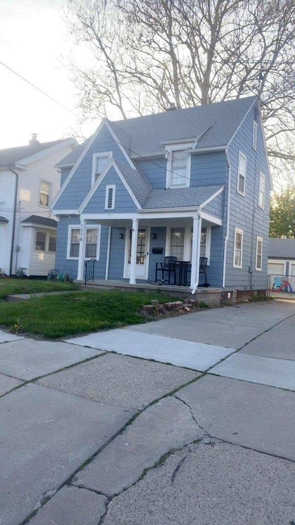 House for rent at 1378 Wildwood Rd, Toledo, OH 43614