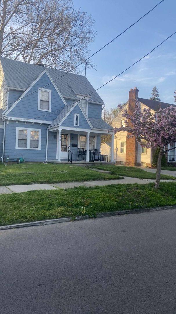 House for rent at 1378 Wildwood Rd, Toledo, OH 43614