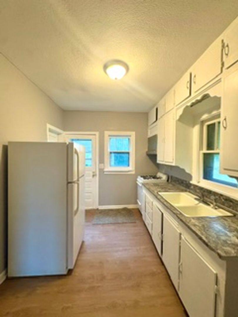 House for rent at 2304 Lafayette St, Waterloo, IA 50703