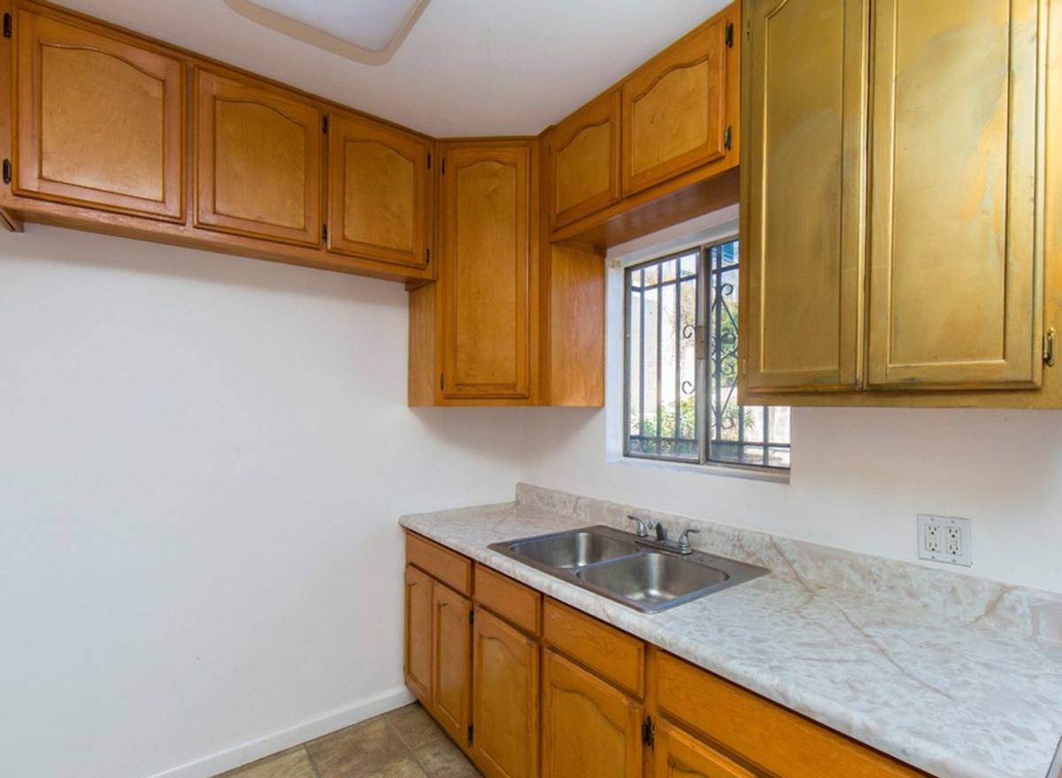 Apartment for rent at 11421 S Normandie Ave, Los Angeles, CA 90044
