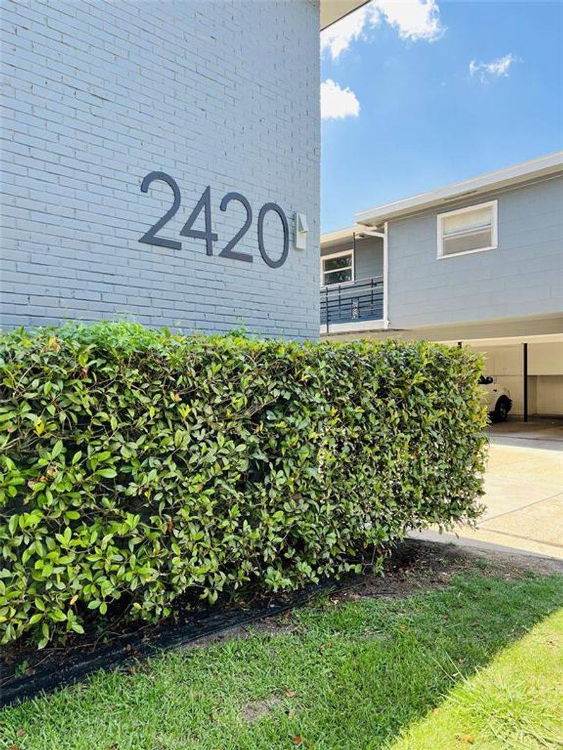 Apartment for rent at 2420 McDuffie St, Houston, TX 77019