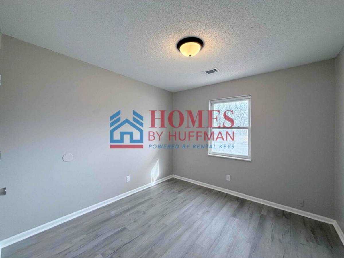 House for rent at 827 Judson St, Evansville, IN 47713