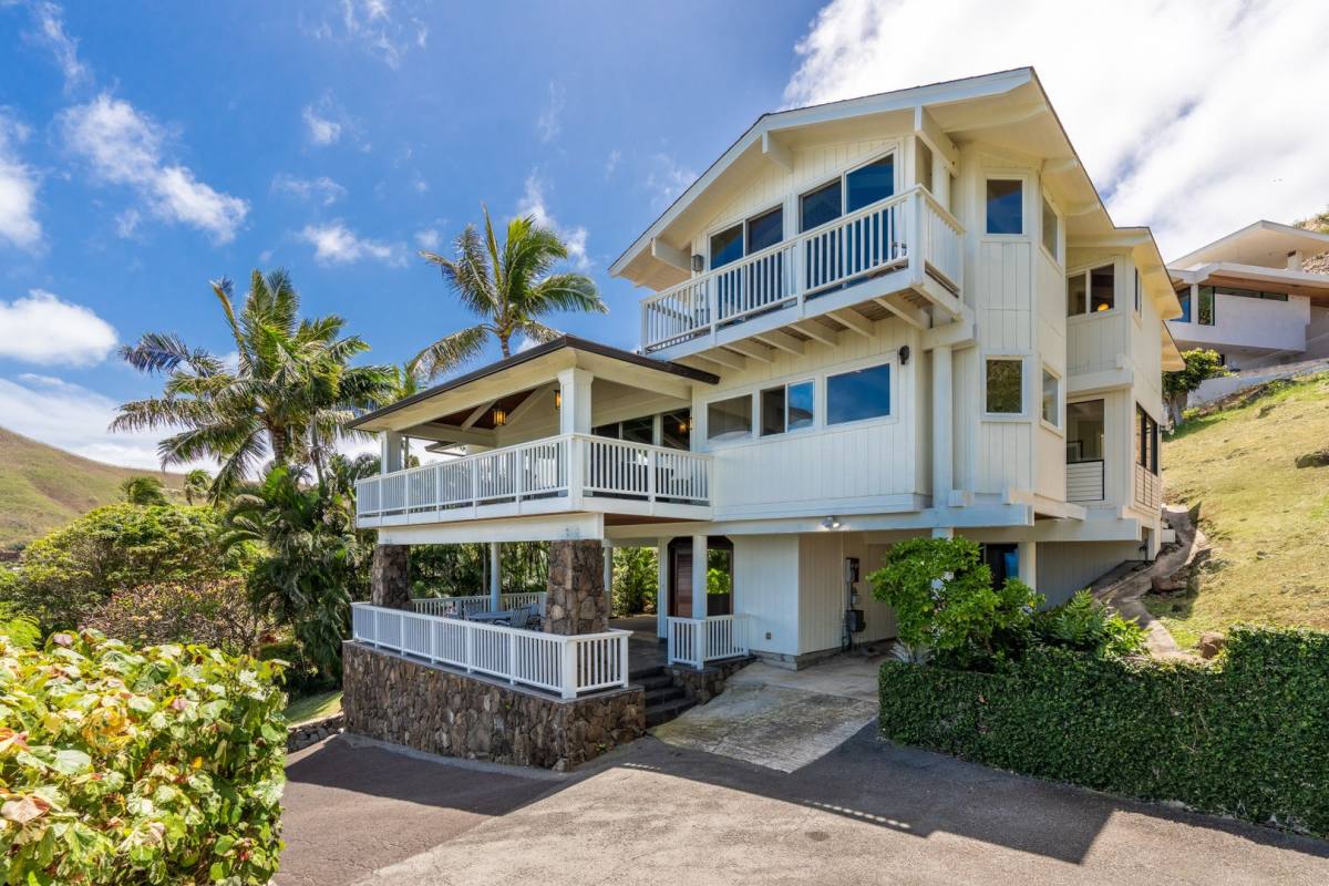 House for rent at 1365 Kehaulani Dr, Kailua, HI 96734