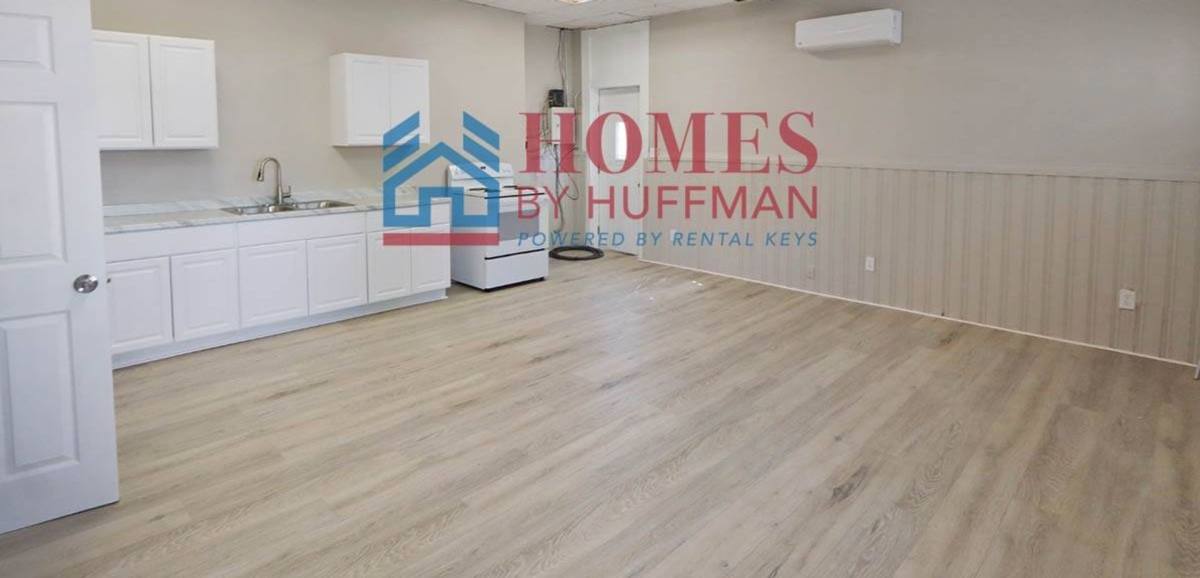 Apartment for rent at 1001 N Governor St, Evansville, IN 47711