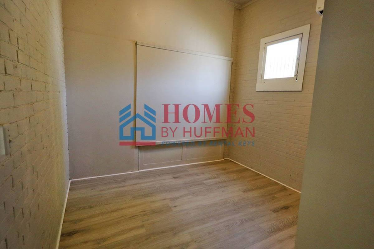 Apartment for rent at 1001 N Governor St, Evansville, IN 47711