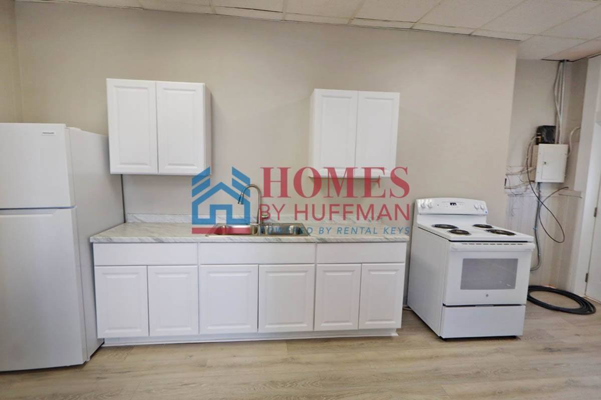 Apartment for rent at 1001 N Governor St, Evansville, IN 47711