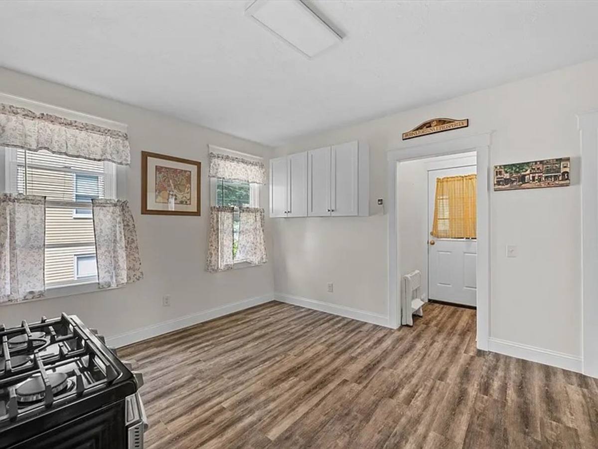 Apartment for rent at 97 Courtland St, Worcester, MA 01602