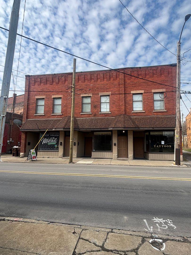 Apartment for rent at 25 N Water Ave, Sharon, PA 16146