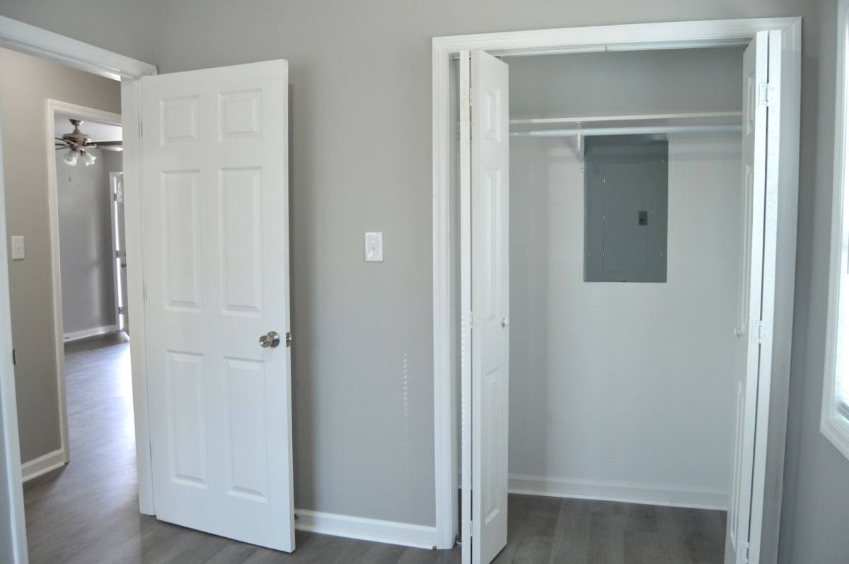 Apartment for rent at 911 Woodall Rd SW, Decatur, AL 35603
