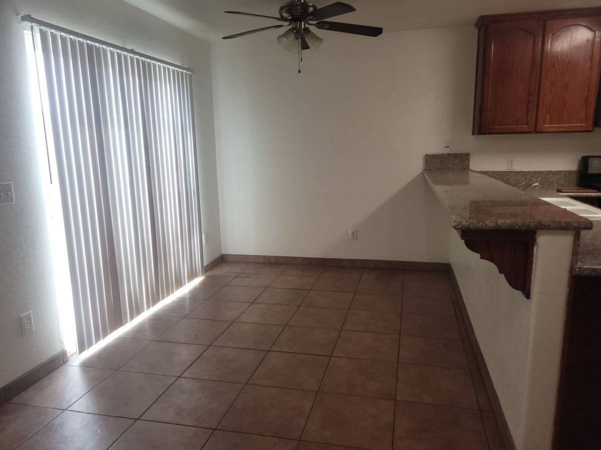 Apartment for rent at 460 Oswell St, Bakersfield, CA 93307