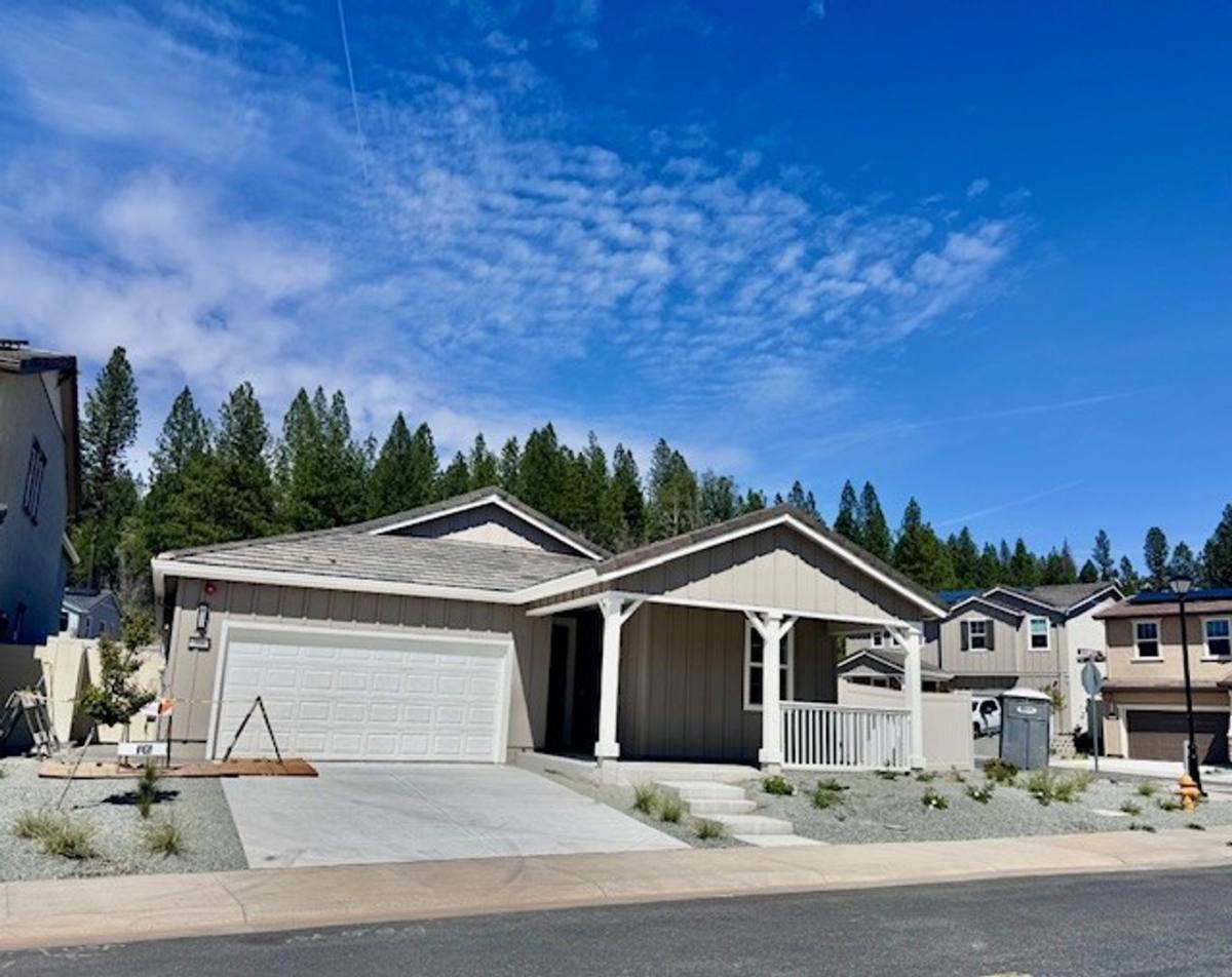 House for rent at 306 Shamrock Dr, Grass Valley, CA 95945