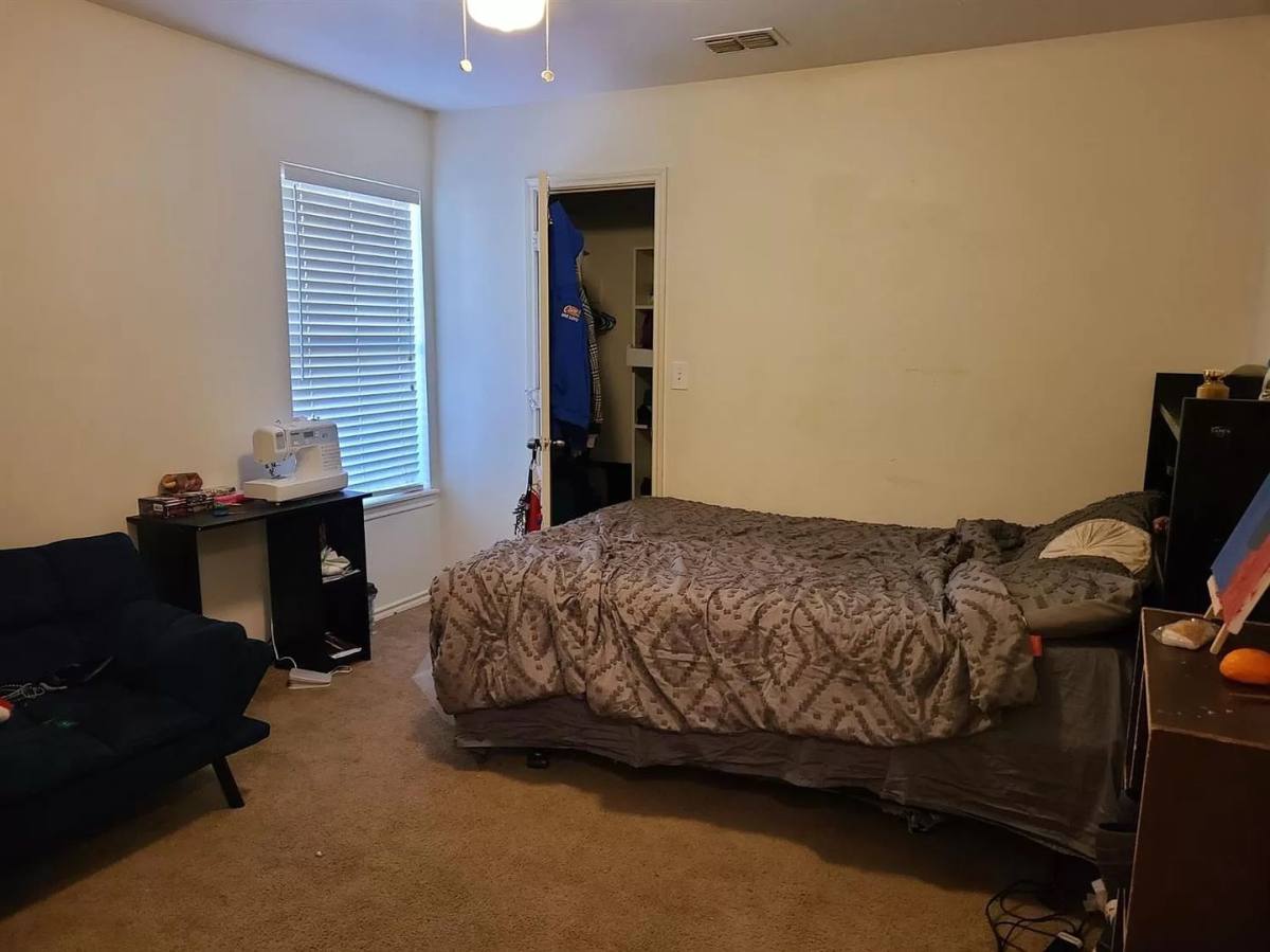 Apartment for rent at 304 N Clinton Ave, Lubbock, TX 79416