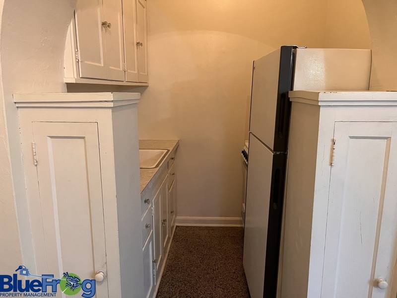 Apartment for rent at 425 S Monroe Ave #3E, Green Bay, WI 54301