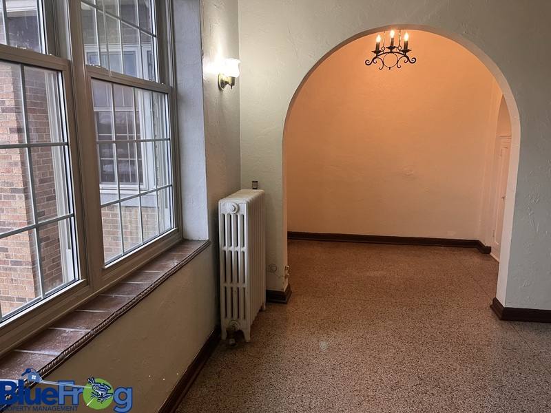 Apartment for rent at 425 S Monroe Ave #3E, Green Bay, WI 54301