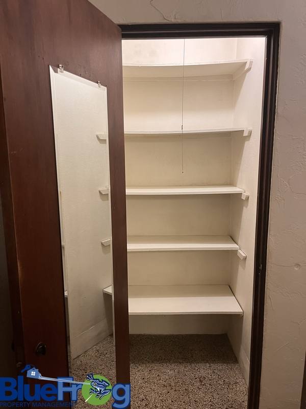 Apartment for rent at 425 S Monroe Ave #3E, Green Bay, WI 54301